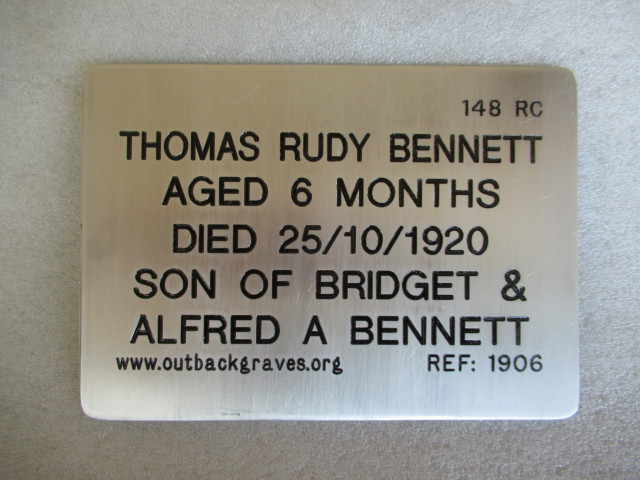 This is a photograph of plaque number 1906 for THOMAS RUDY BENNETT of LEONORA