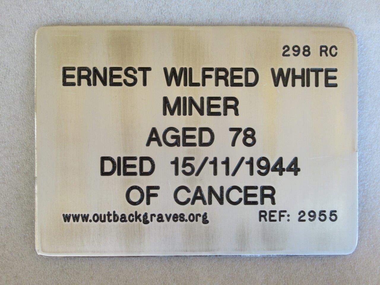 This is a photograph of plaque number 2955 for ERNEST WILFRED WHITE at LEONORA