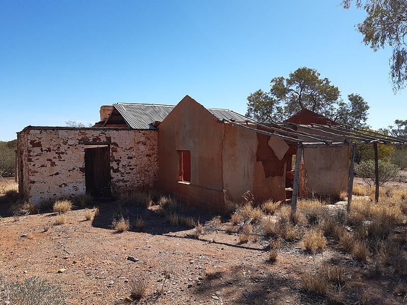 This is a photograph of the original Cobra Station Homestead, built 1906