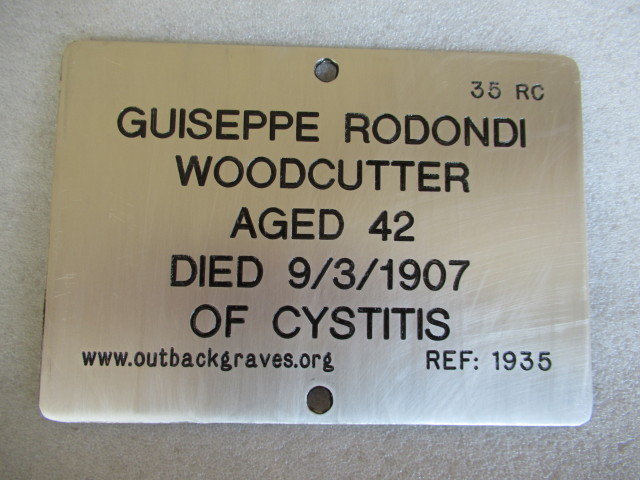 This is a photograph of plaque number 1935 for GUISEPPI RONONDI at KOOKYNIE
