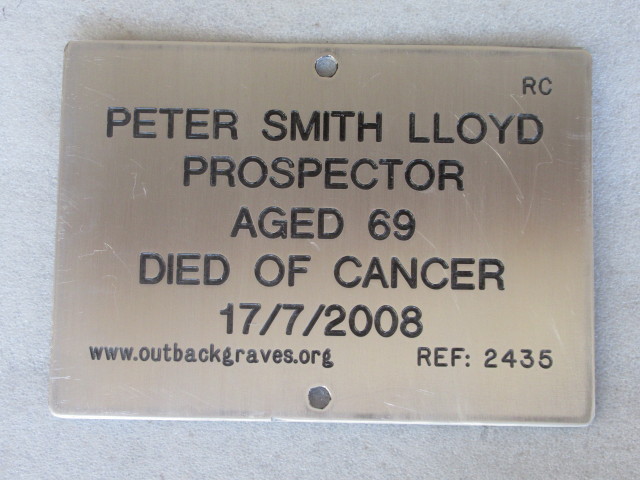 This is a photograph of plaque number 2435 for PETER SMITH LLOYD at KOOKYNIE