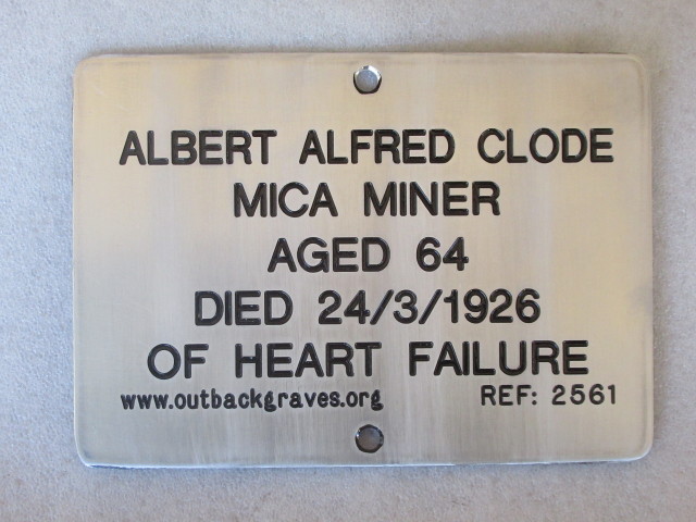 This is a photograph of plaque number 2561 for ALBERT ALFRED CLODE at YINNIETHARRA
