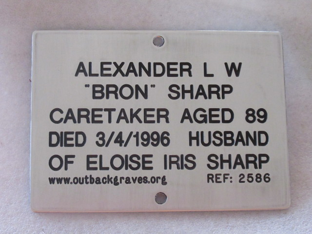 This is a photograph of plaque number 2586 for ALEXANDER L W (BRON) SHARP at DEEPDALE